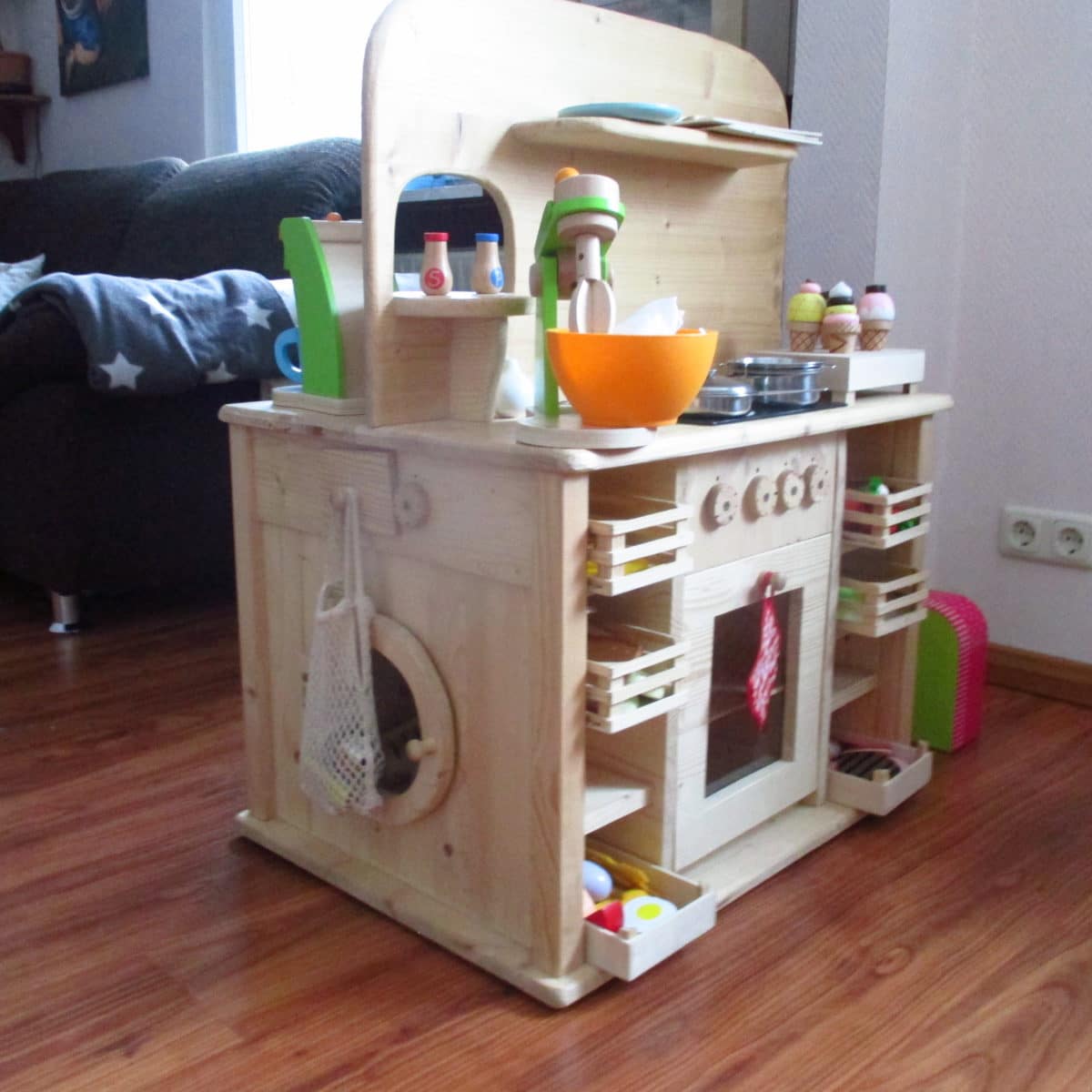 Unser Wohnzimmer mit Spielecke – endlich gemütlich ... Unser Wohnzimmer mit Spielecke – endlich gemütlich ...